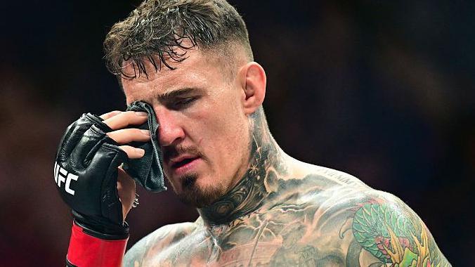 Aspinall 'still can't see' three days after eye poke