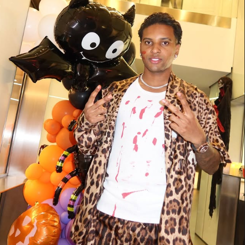 Eerie celestial bodies from Napoli, Real Madrid adorn themselves for Halloween, as Højlund dons white socks