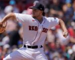 Busy Red Sox trade lefty Murphy to White Sox