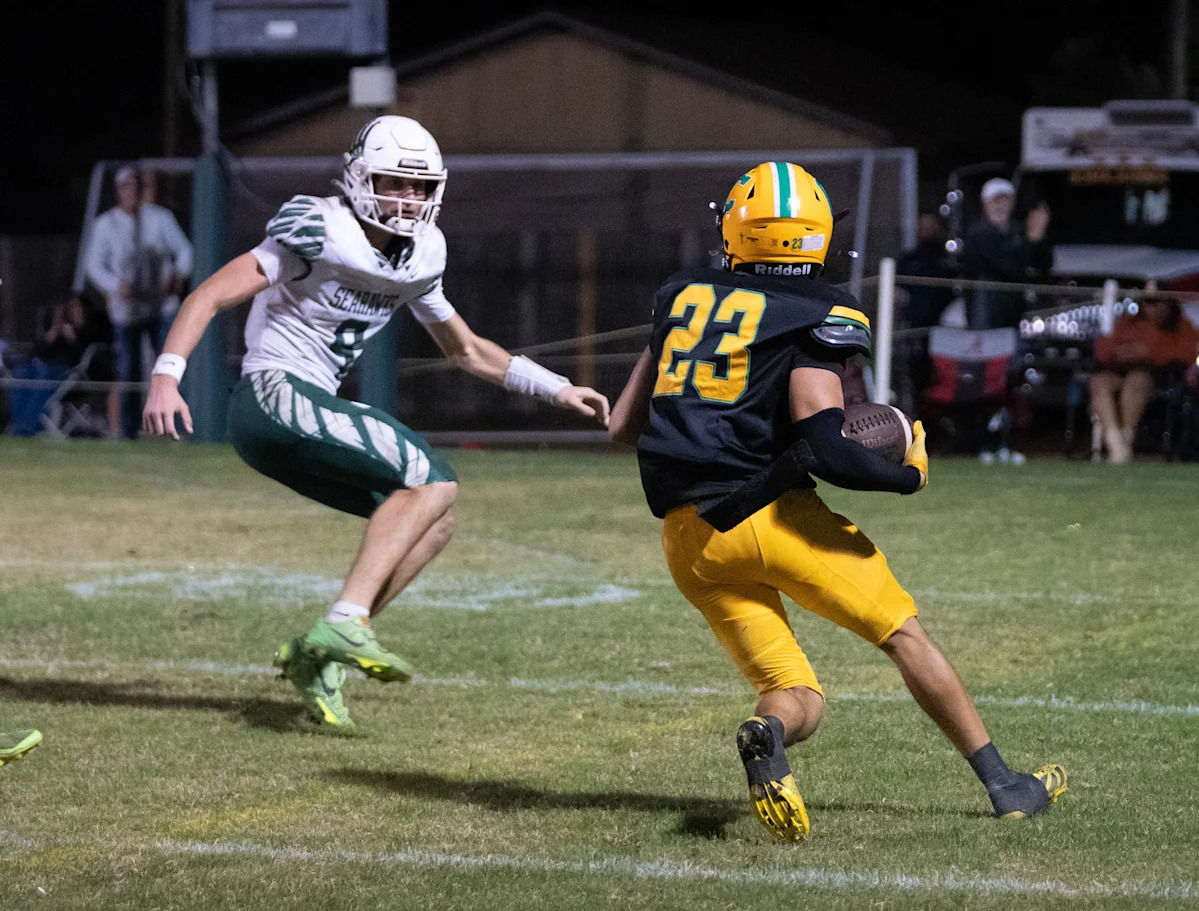 Catholic football wears down South Walton in FHSAA regional semis