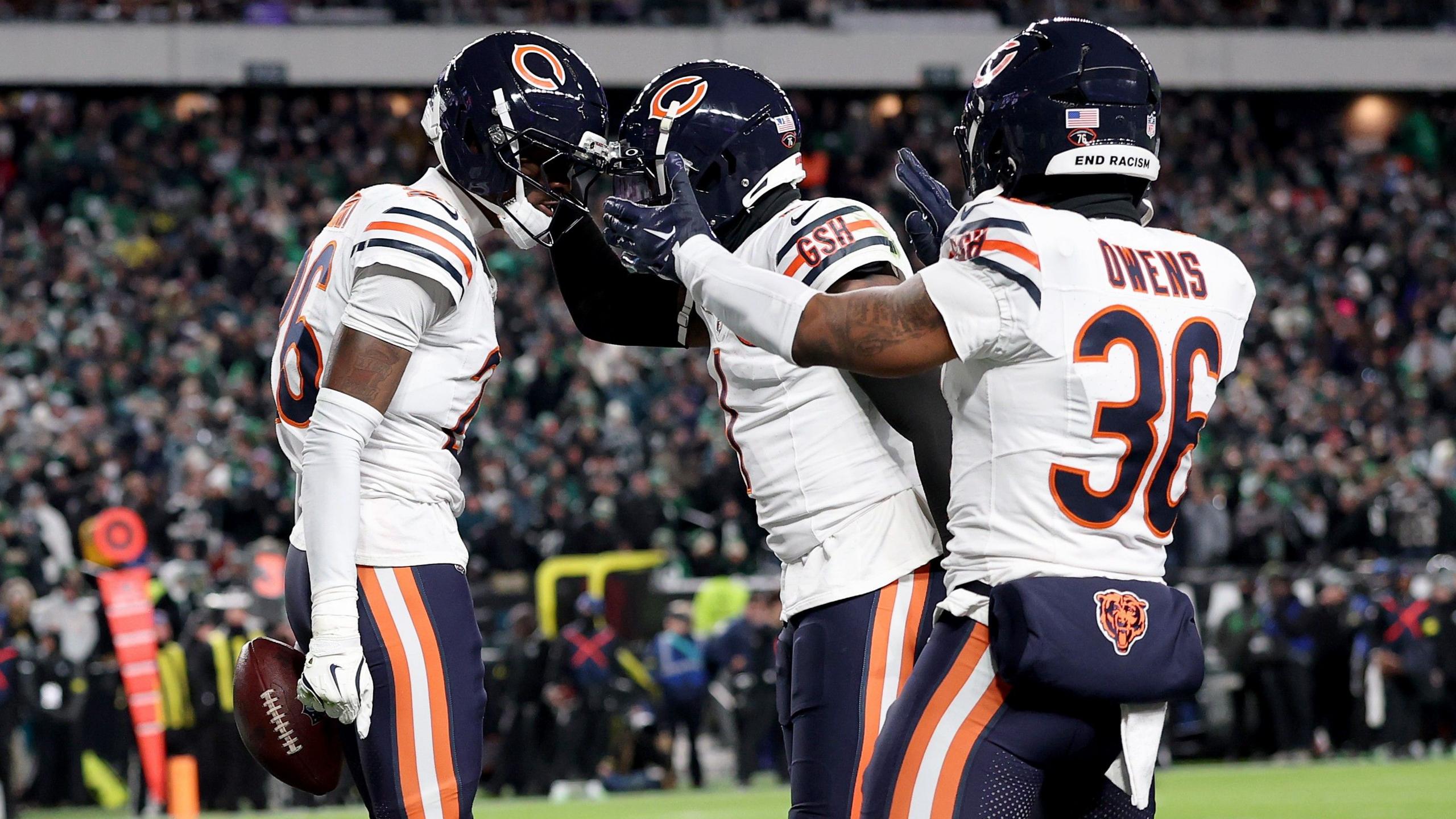 Chicago Bears beat Philadelphia Eagles 24-15 to stretch NFL winning streak to five matches
