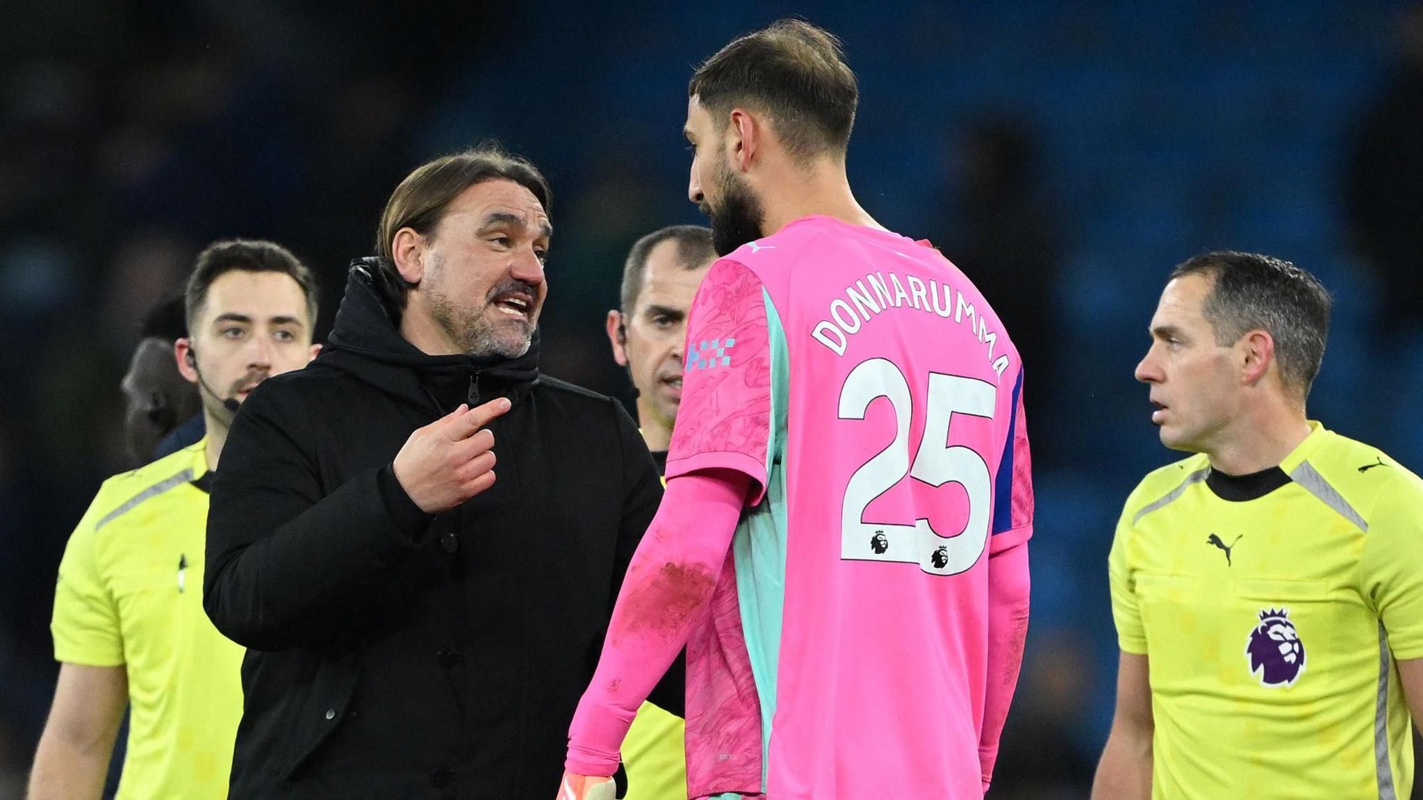 Daniel Farke: Man City ‘bend rules’ says Leeds United manager