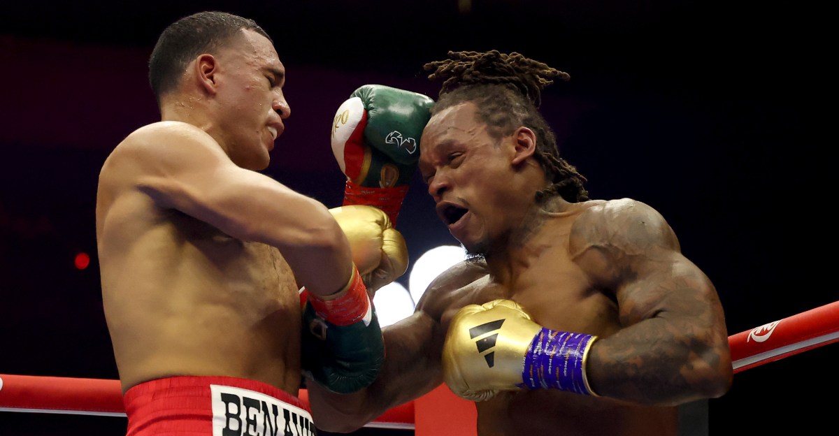 David Benavidez batters Anthony Yarde to retain WBC title