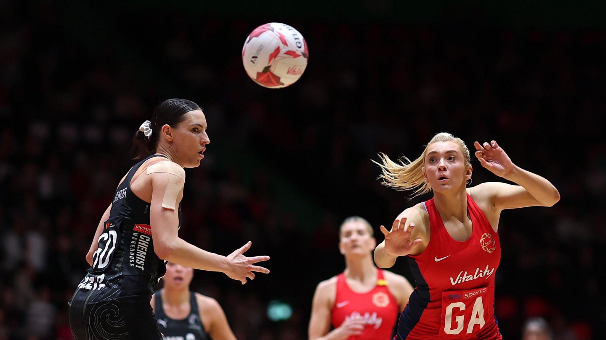 England 55-49 New Zealand: Roses lose deciding match in series