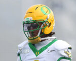 Evan Stewart, Dakorien Moore ruled out for Oregon Ducks' game vs. Minnesota