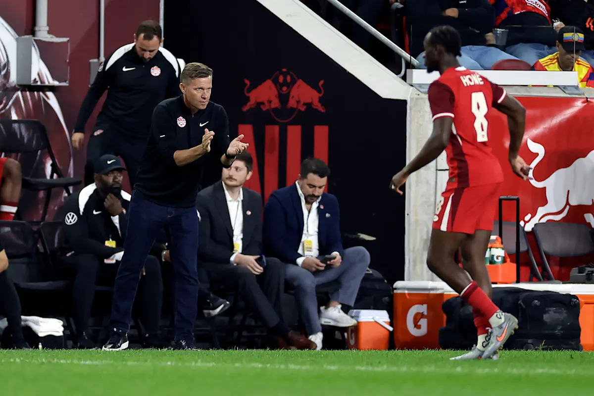 🚨 BREAKING: Ten-man Canada fight to friendly stalemate against Ecuador