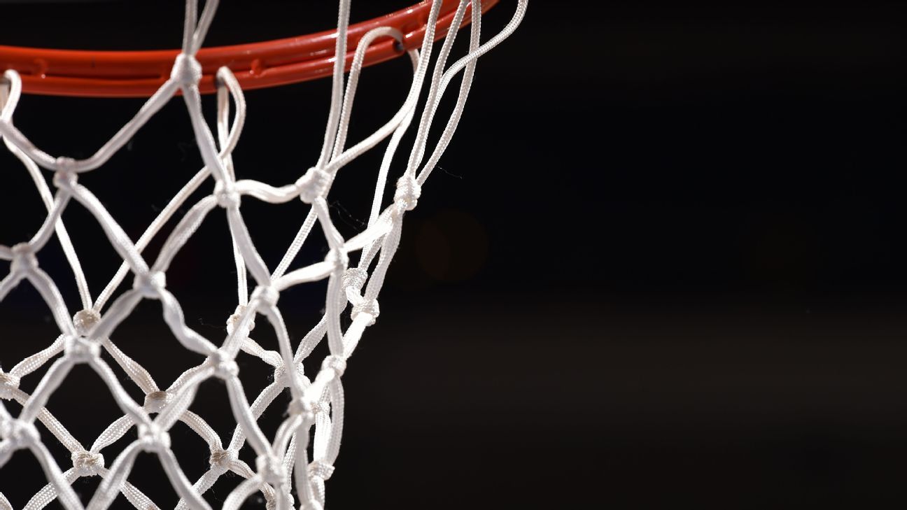 Former Cleveland State coach Mackey dies at 80