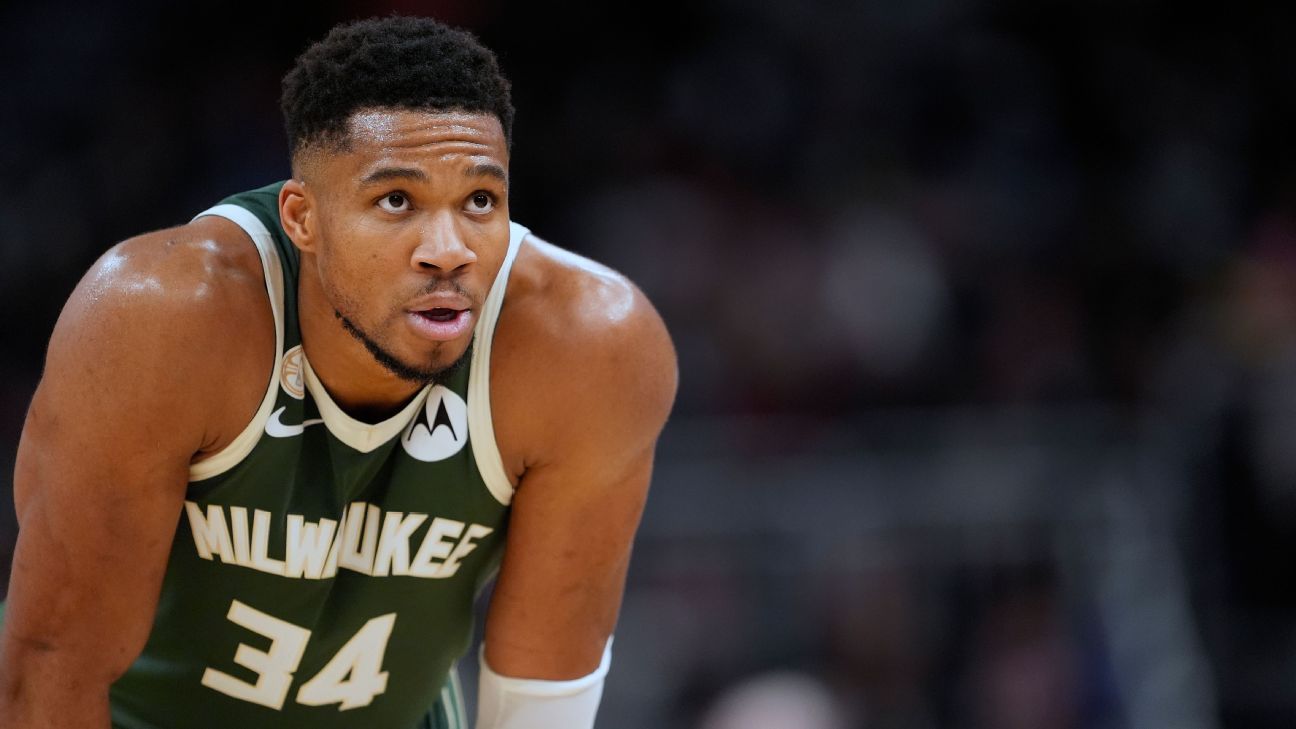 Giannis returns for Bucks’ Cup game vs. Knicks