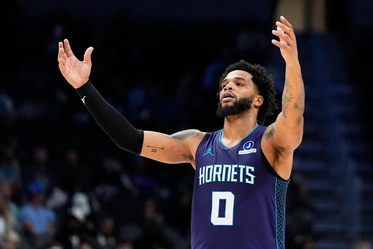 Hornets snap losing streak with 111-100 win over Bucks as Bridges scores 20