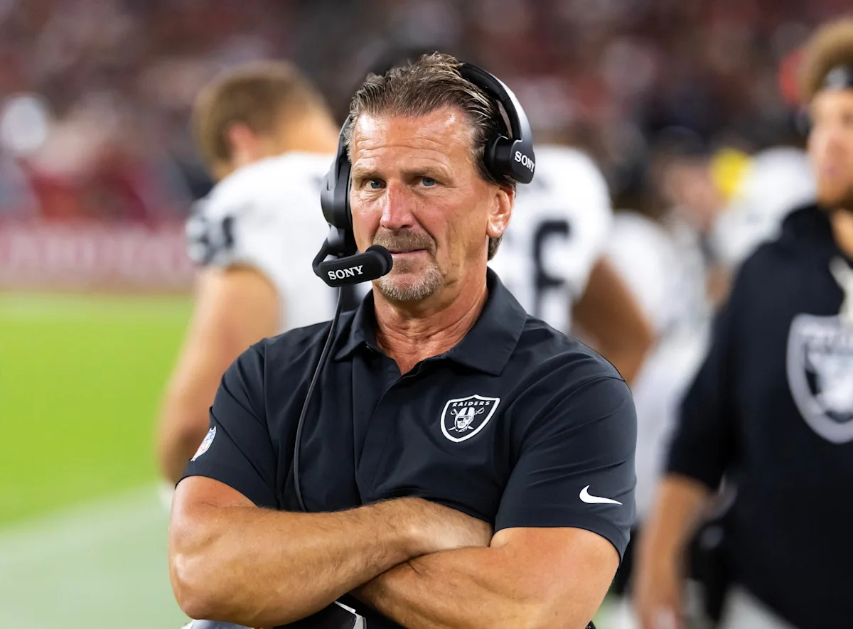 In some way, Greg Olson came back (as the Raiders' offensive coordinator)