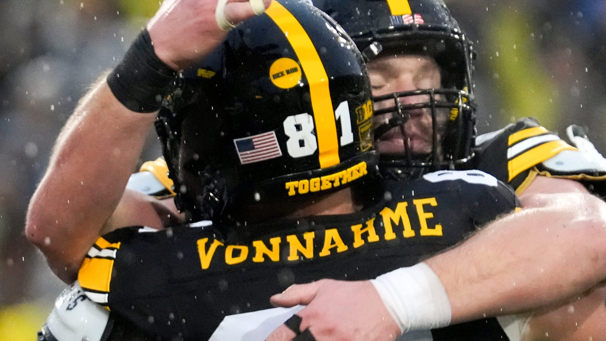 Iowa football trending up in CBS Sports Week 12 Power Rankings