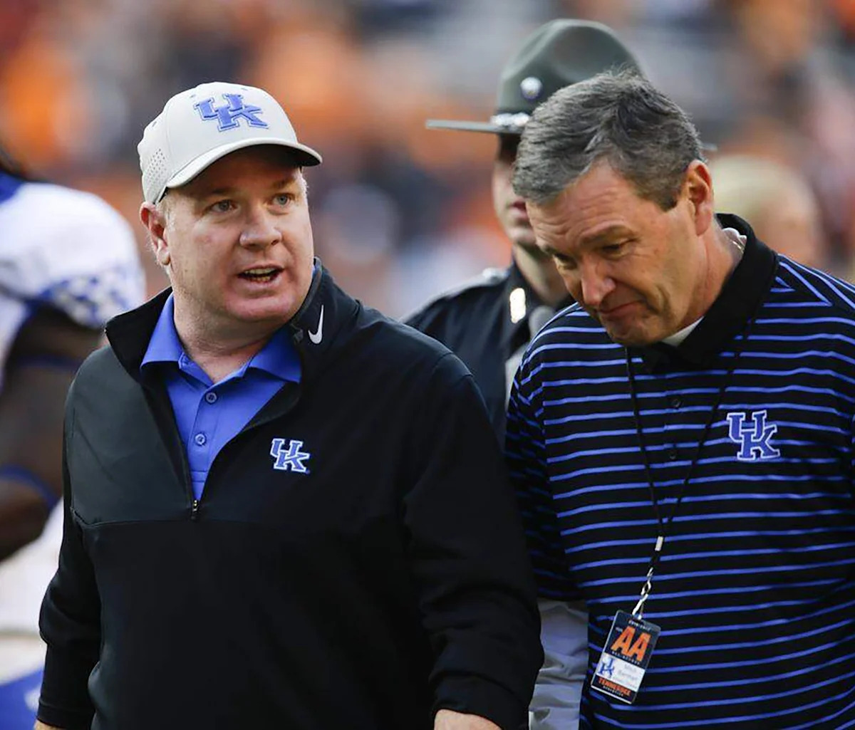 It is time for Mark Stoops and Mitch Barnhart to leave Kentucky now