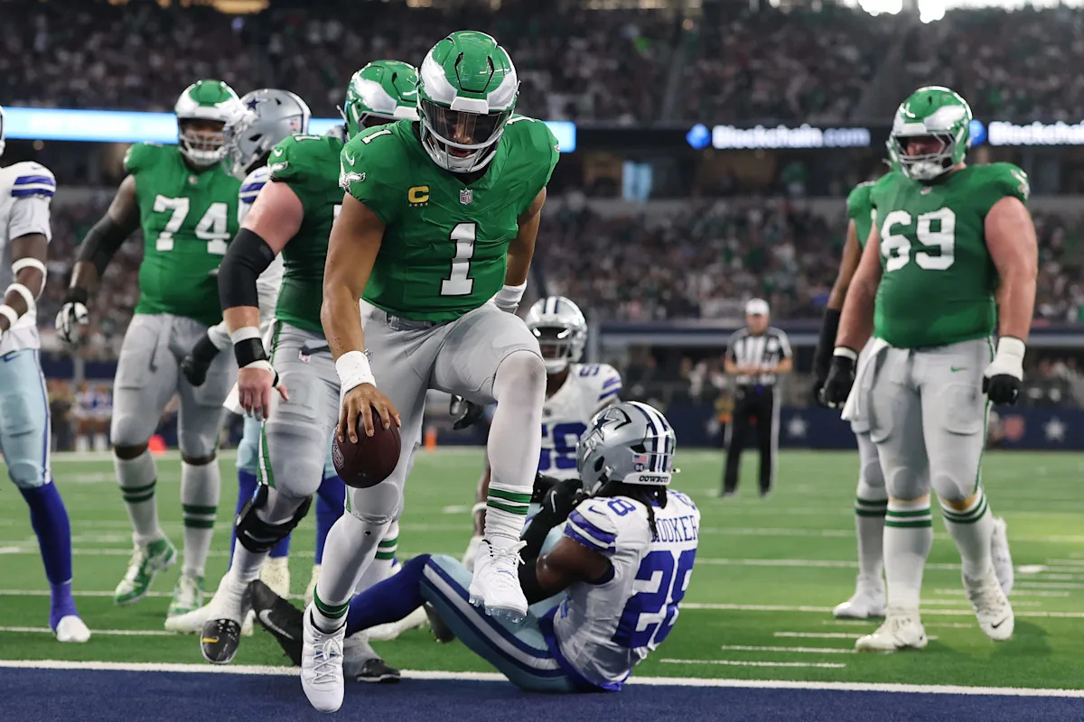 Jalen Hurts makes NFL history with 7th rushing touchdown of the season