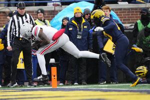 LIVE UPDATES: No. 1 Ohio State beats No. 15 Michigan