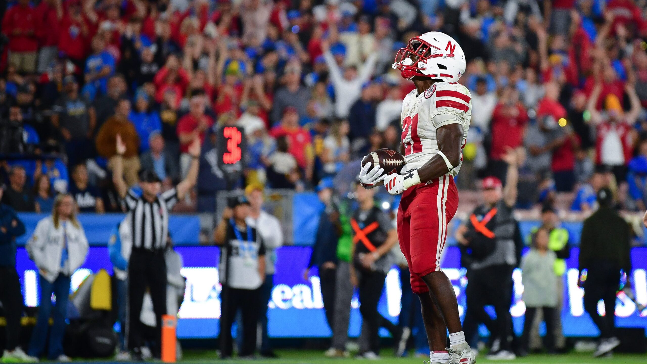 Nebraska running back Emmett Johnson named Big Ten Offensive Player of the Week