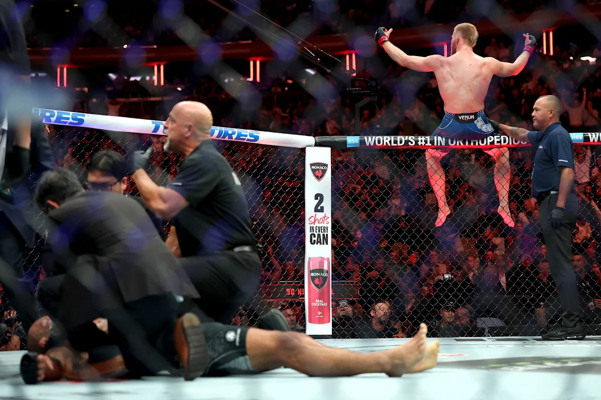 ‘Silenced all the doubters’: Pros react to Bo Nickal’s insane head kick knockout at UFC 322
