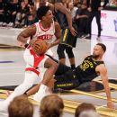 Sources: Warriors’ Curry (quad) to miss week