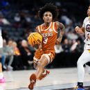 Texas def. South Carolina on Harmon’s late shot