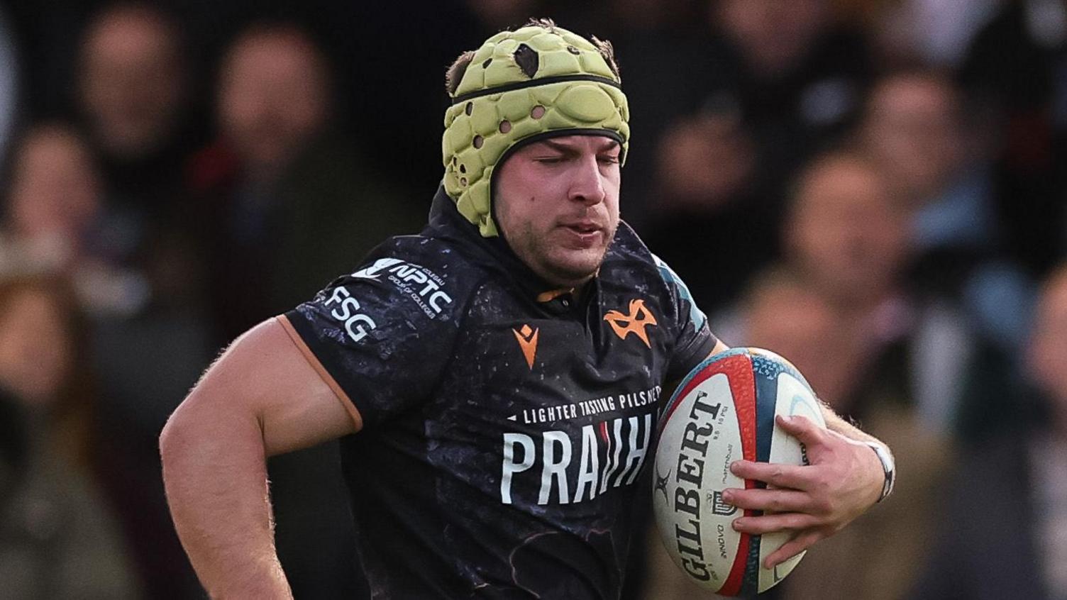 Wales call up uncapped Deaves after Morgan injury