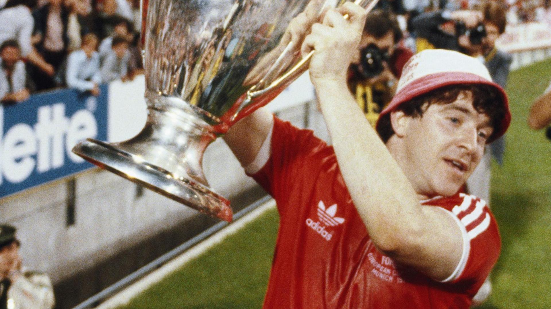 Forest to rename stand in honour of Robertson