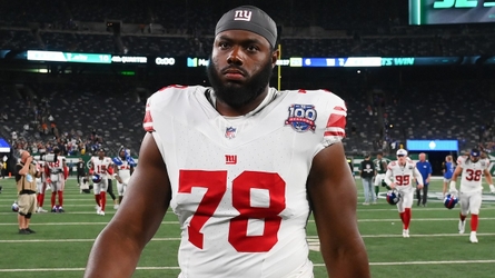 Giants place Andrew Thomas, three others on IR ahead of Week 17 vs. Raiders