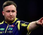 PDC World Darts Championship: Luke Littler wins but Stephen Bunting out in third round