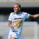 Sources: Alves buys Portuguese club, may play