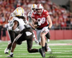 Wisconsin tight end, former starter to enter NCAA transfer portal