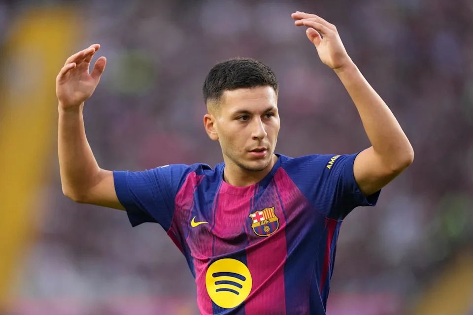 Zero minutes in four matches – Barcelona youngster fades from Hansi Flick’s plans