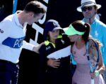 Australian Open 2026: Zeynep Sonmez helps ball girl who collapsed during her win over Ekaterina Alexandrova