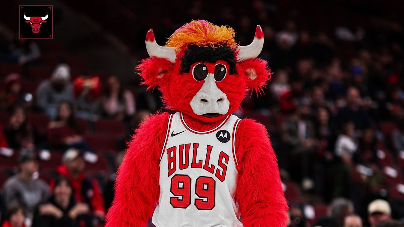 Benny the Bull picks new number after Derrick Rose’s No. 1 jersey retirement