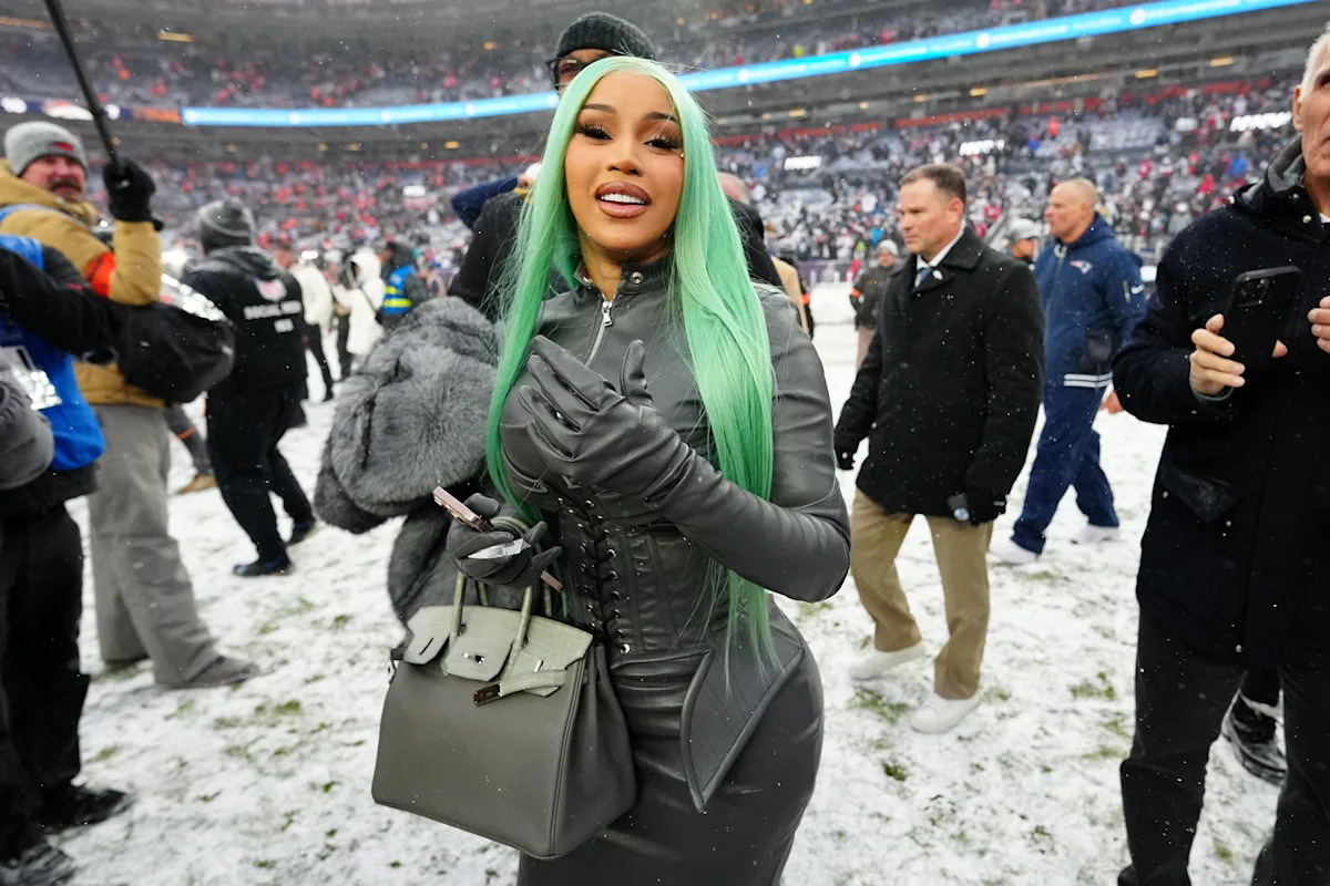 Cardi B reacts to Patriots’ AFC Championship win over Broncos