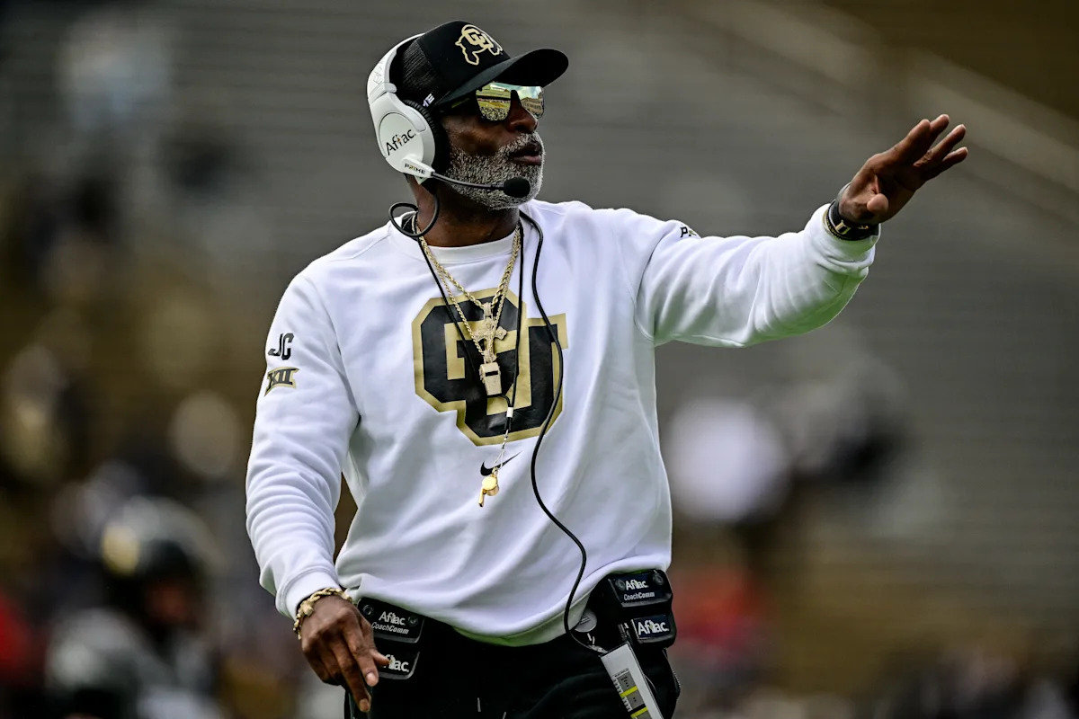 Deion Sanders gets five death threats per day, according to bodyguard