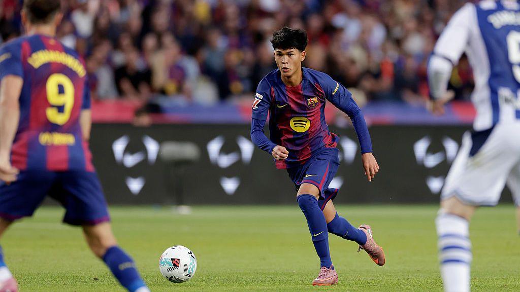 Dro Fernandez: Barca teenager joins PSG as Joan Laporta hits out at ‘unpleasant situation’