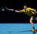 Jannik Sinner overcomes cramps to reach Australian Open 4th round