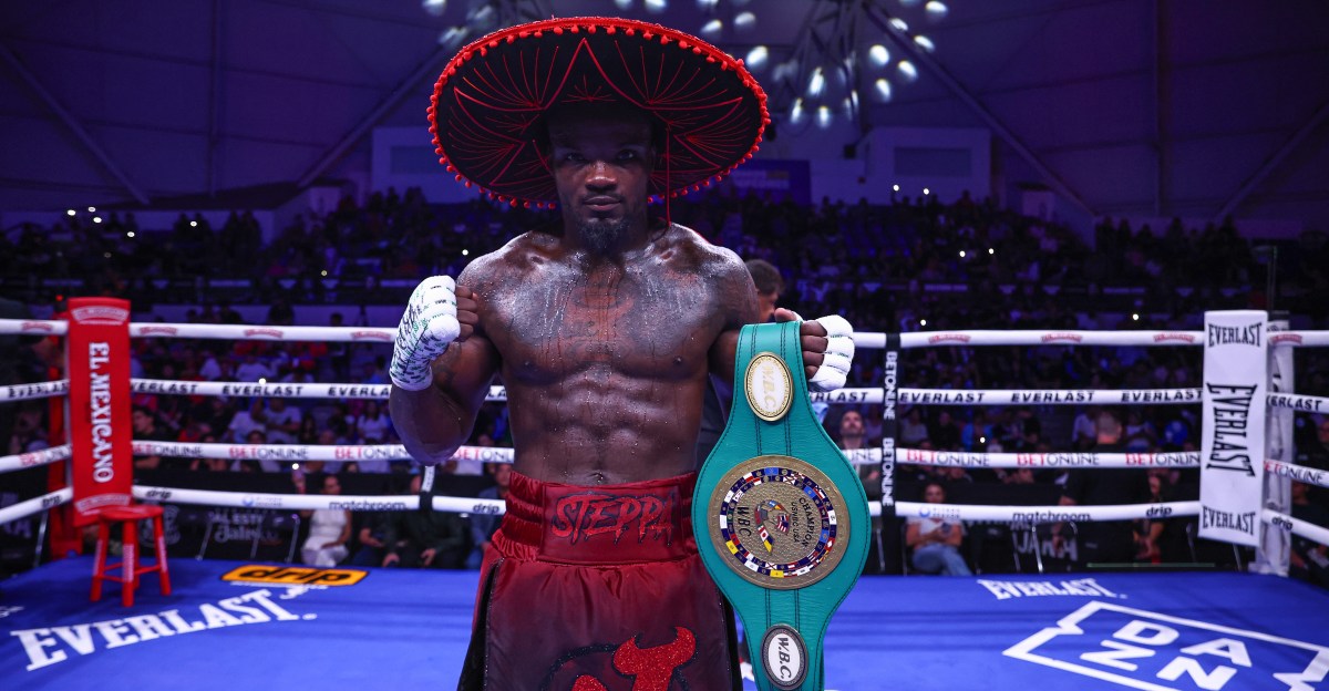 Khalil Coe misses weight by seven pounds