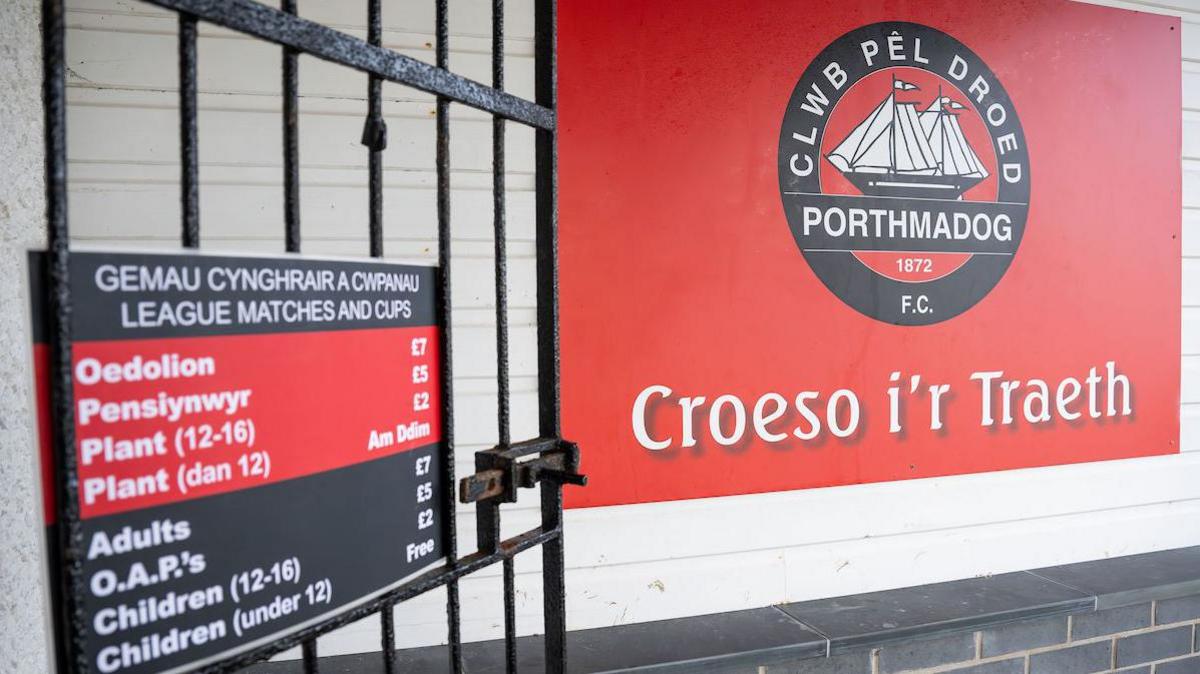 Police investigating elbow incident in Welsh grassroots football match