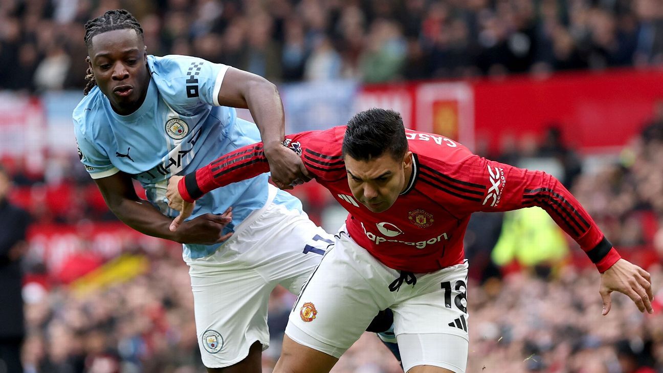 Premier League live updates: Man United host Man City in first game under Carrick