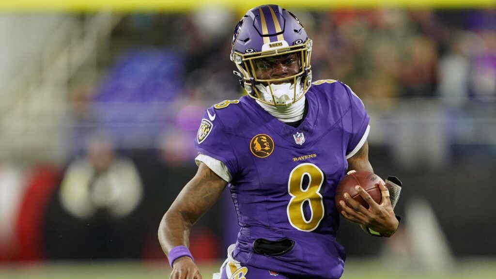 Ravens’ Lamar Jackson Declares Himself Starting QB Against Steelers