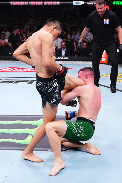 Taiyilake Nueraji Scores Controversial First-Round TKO Over Kiefer Crosbie – UFC Shanghai Highlights