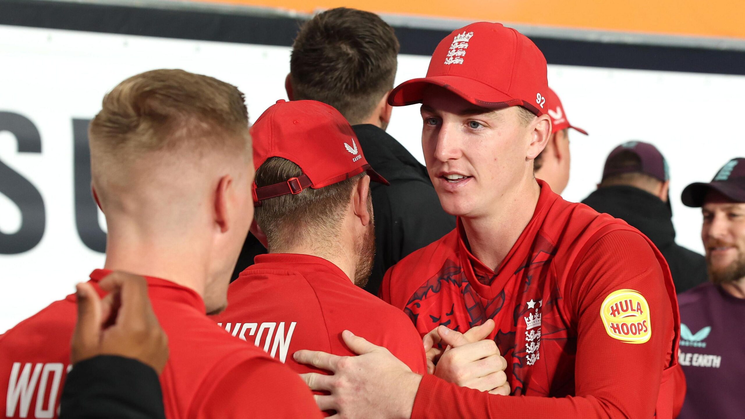 England win series v NZ after rain ruins third T20