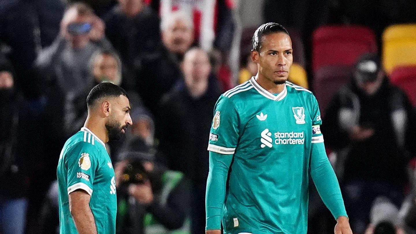 Liverpool: Wayne Rooney says Virgil van Dijk and Mohamed Salah have not shown leadership during struggles