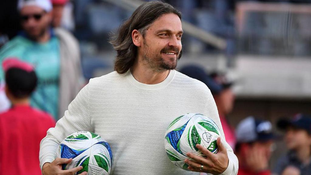 Stole a penguin, jailed in Singapore, now Aberdeen sporting director