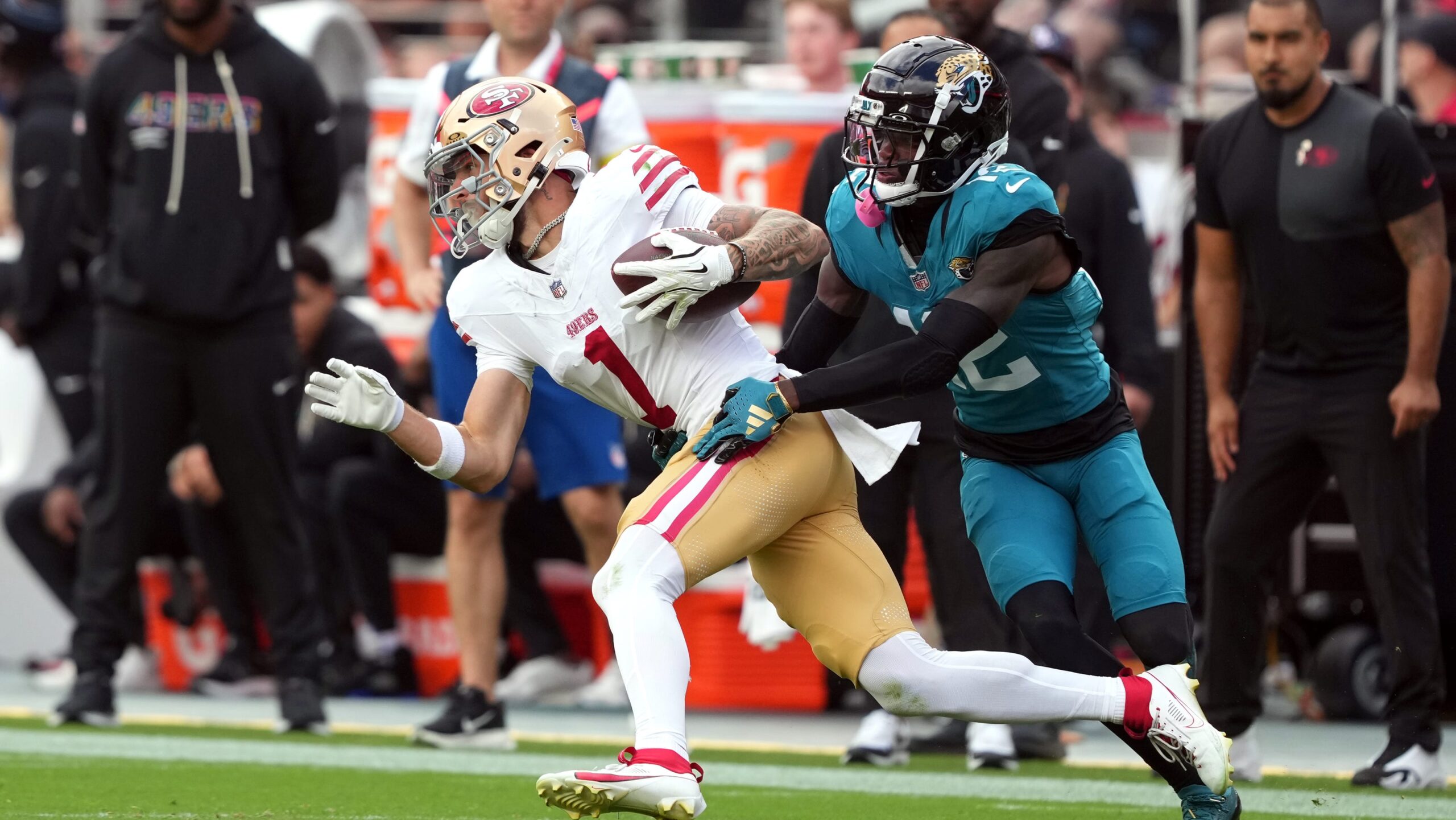 49ers’ premier wide receiver stays off the field with a knee injury as Week 10 practices commence.