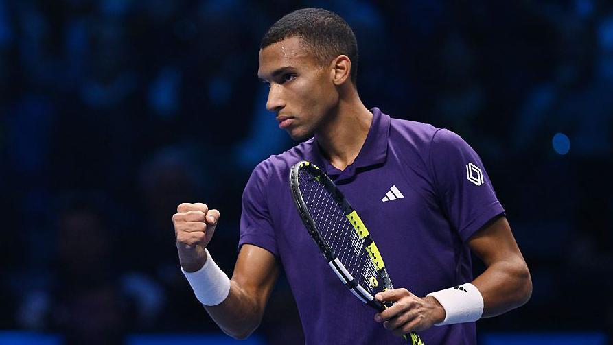 ATP Finals: Auger-Aliassime beats Zverev to set up Alcaraz semi, Sinner maintains 100% record
