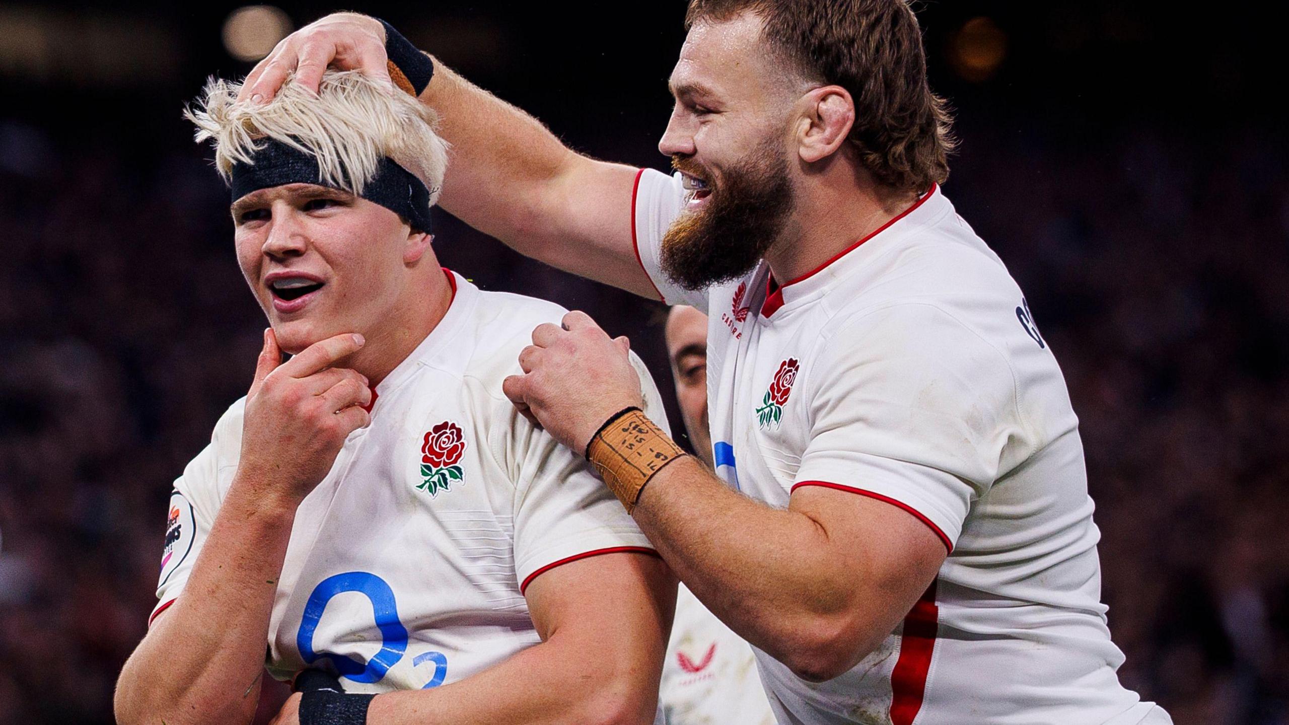 England 25-7 Australia: Henry Pollock & Ben Earl score at Twickenham