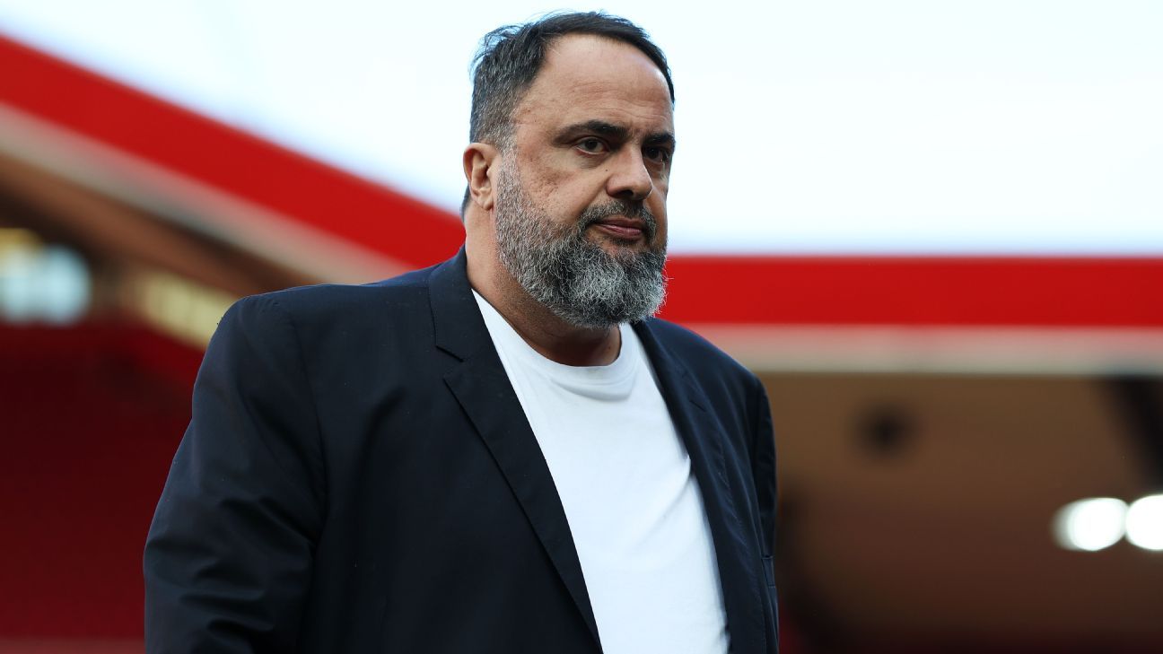 Marinakis offers support to train attack victims