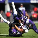 Sources: Teams eye Seahawks vets in trade talks