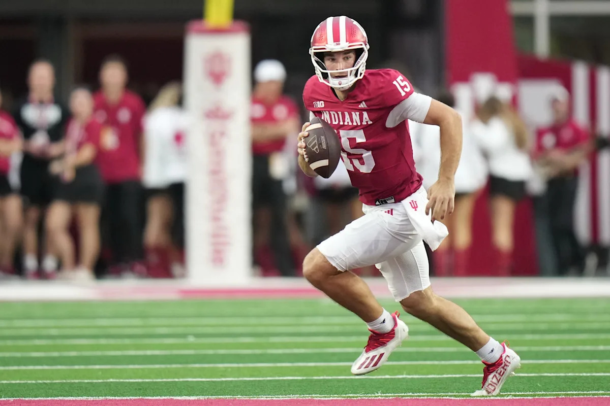 5 plays that powered Fernando Mendoza to the 2025 Heisman Trophy