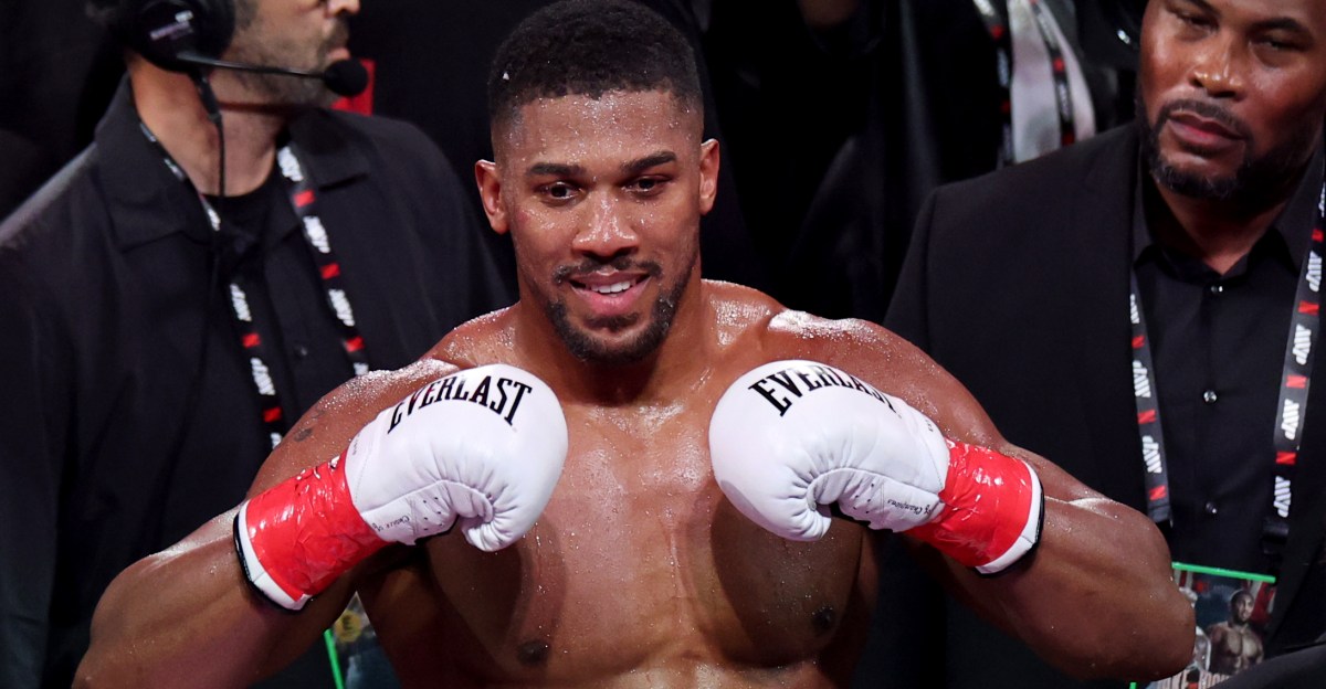 Anthony Joshua injured in car accident that resulted in two deaths